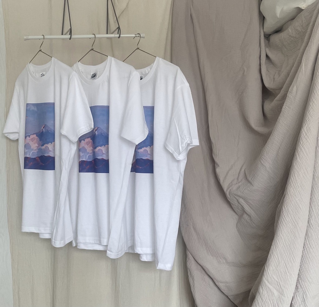 【半袖】青いそらとやまのTシャツ