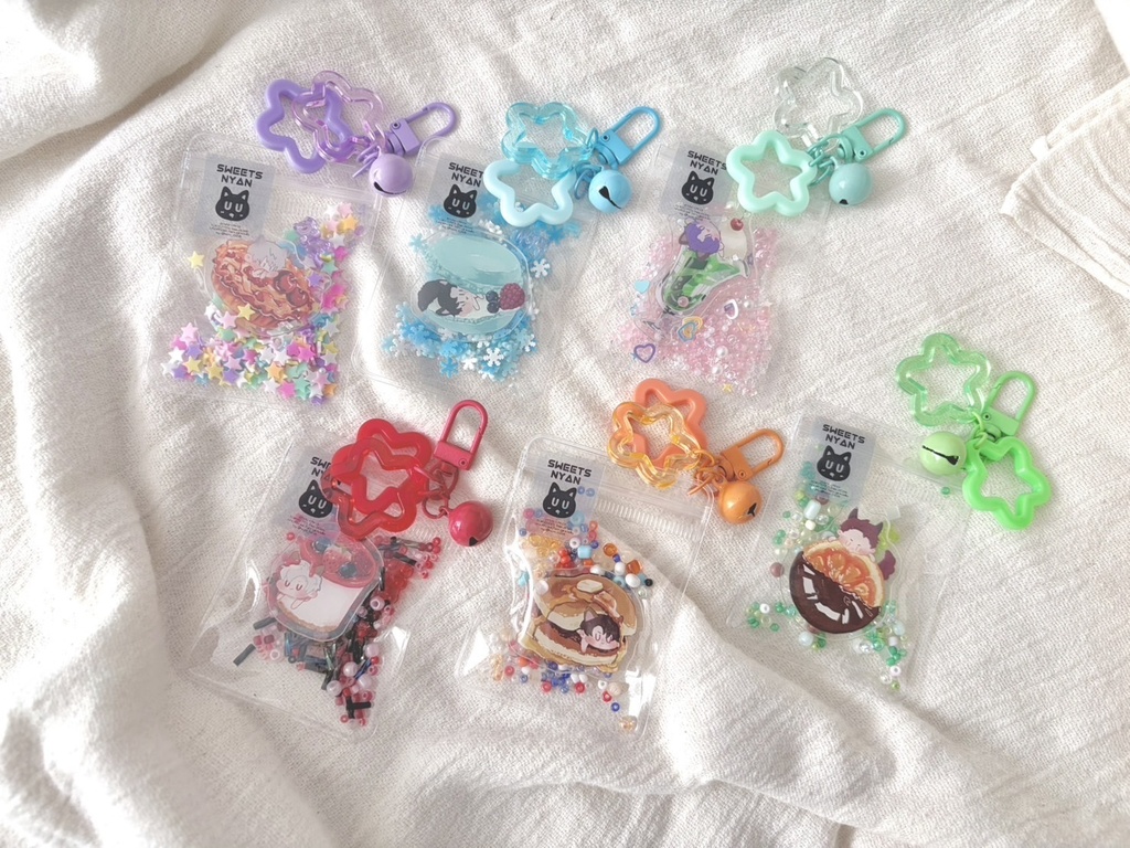 アクリルシール入りシャカシャカキーチャーム