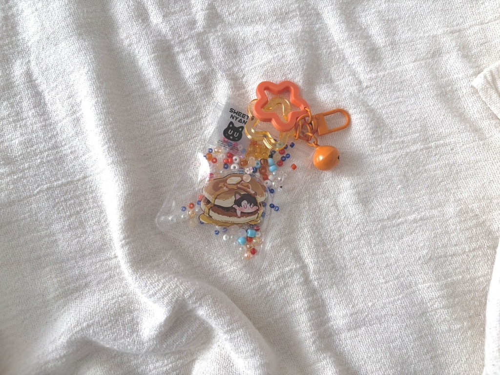 アクリルシール入りシャカシャカキーチャーム