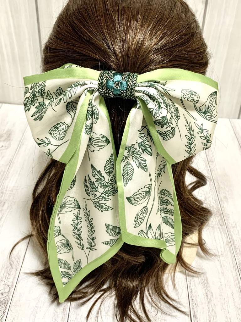 スカーフ風リボンバレッタ