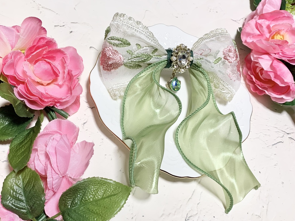 フラワーレース刺繍リボンバレッタ