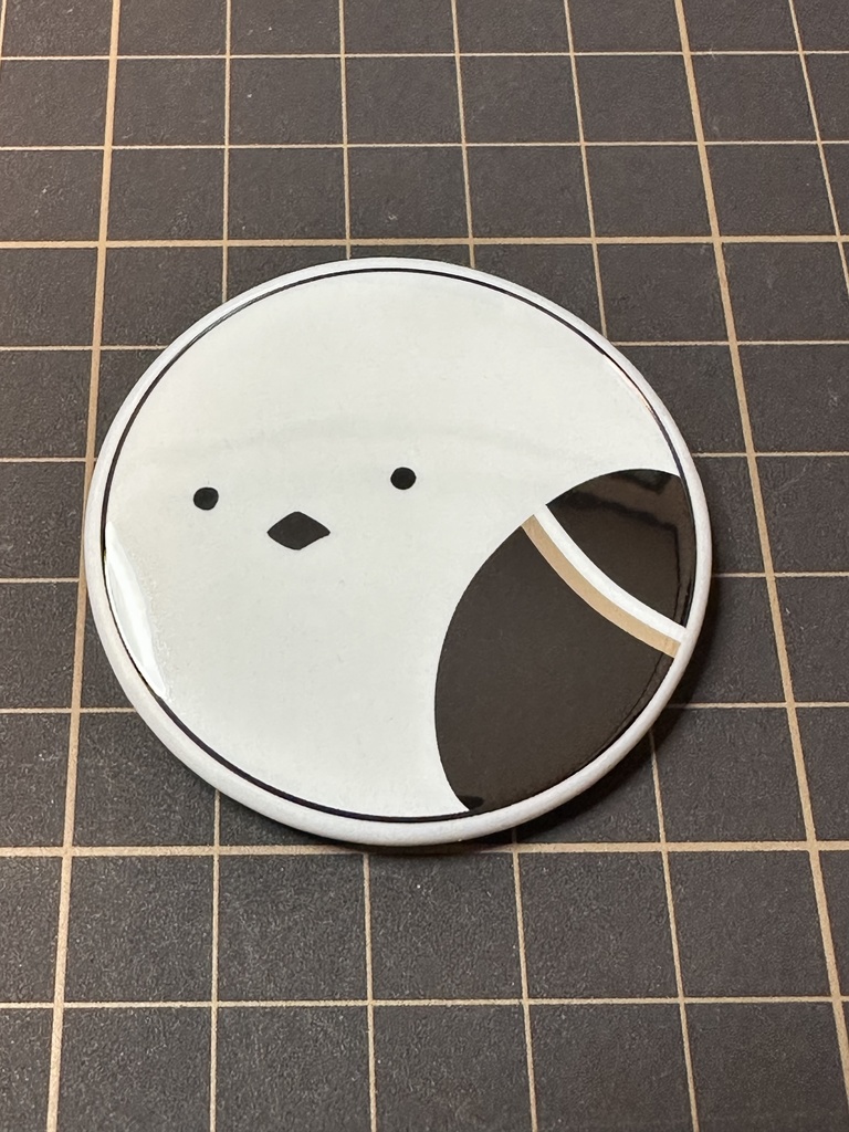 セイアのシマエナガバッジ