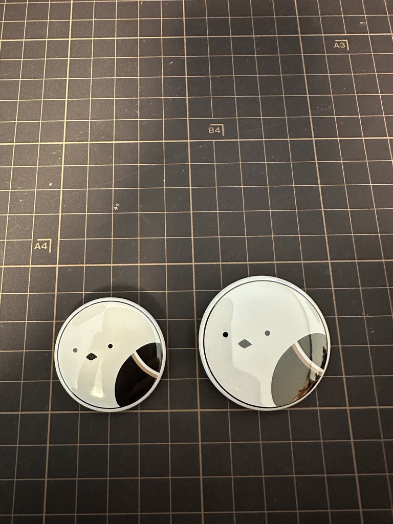 セイアのシマエナガバッジ