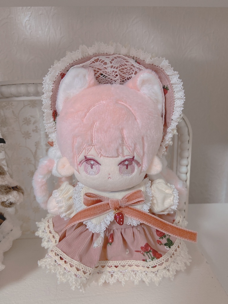 コーデュロイいちごミルクワンピース