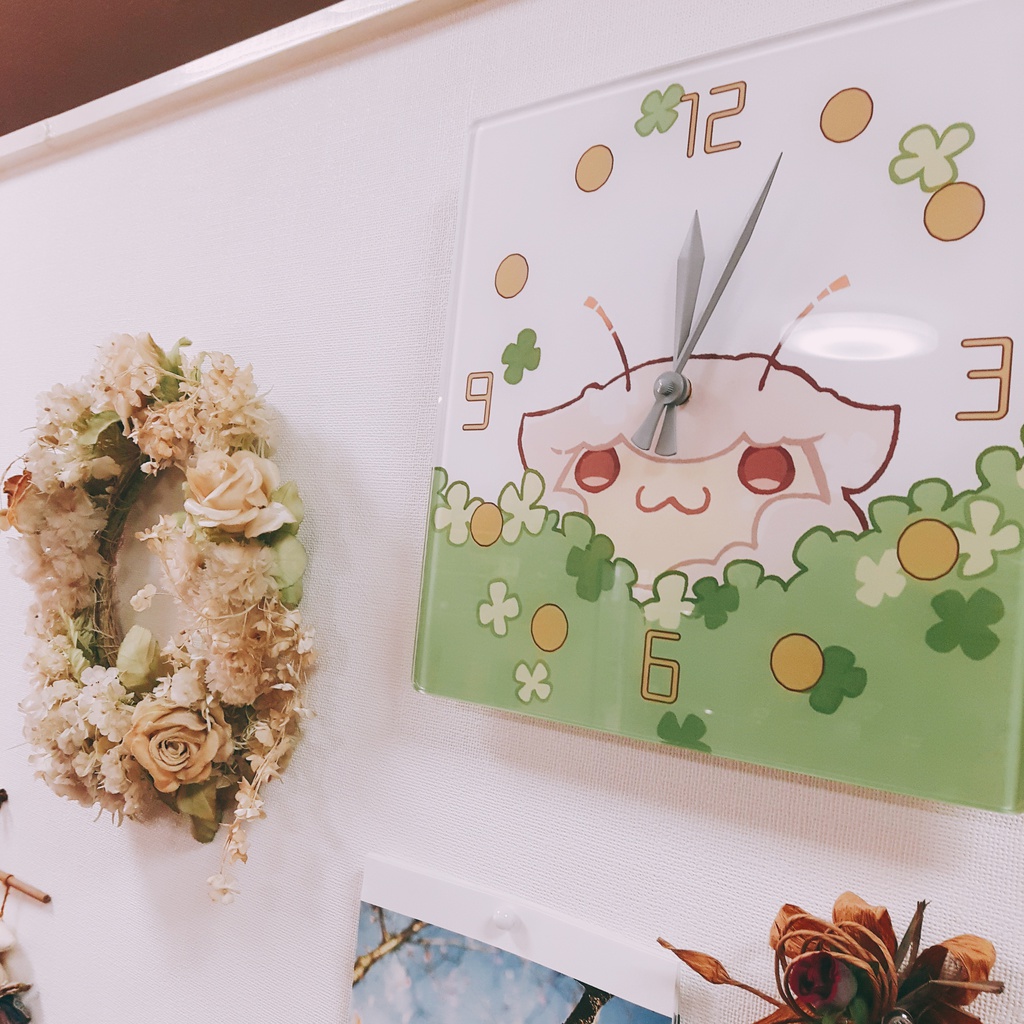 羊セミ壁掛け時計