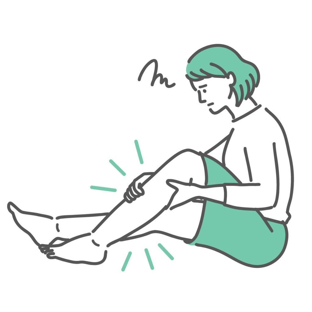 足のむくみ（浮腫）を揉んでいる女性のイラスト