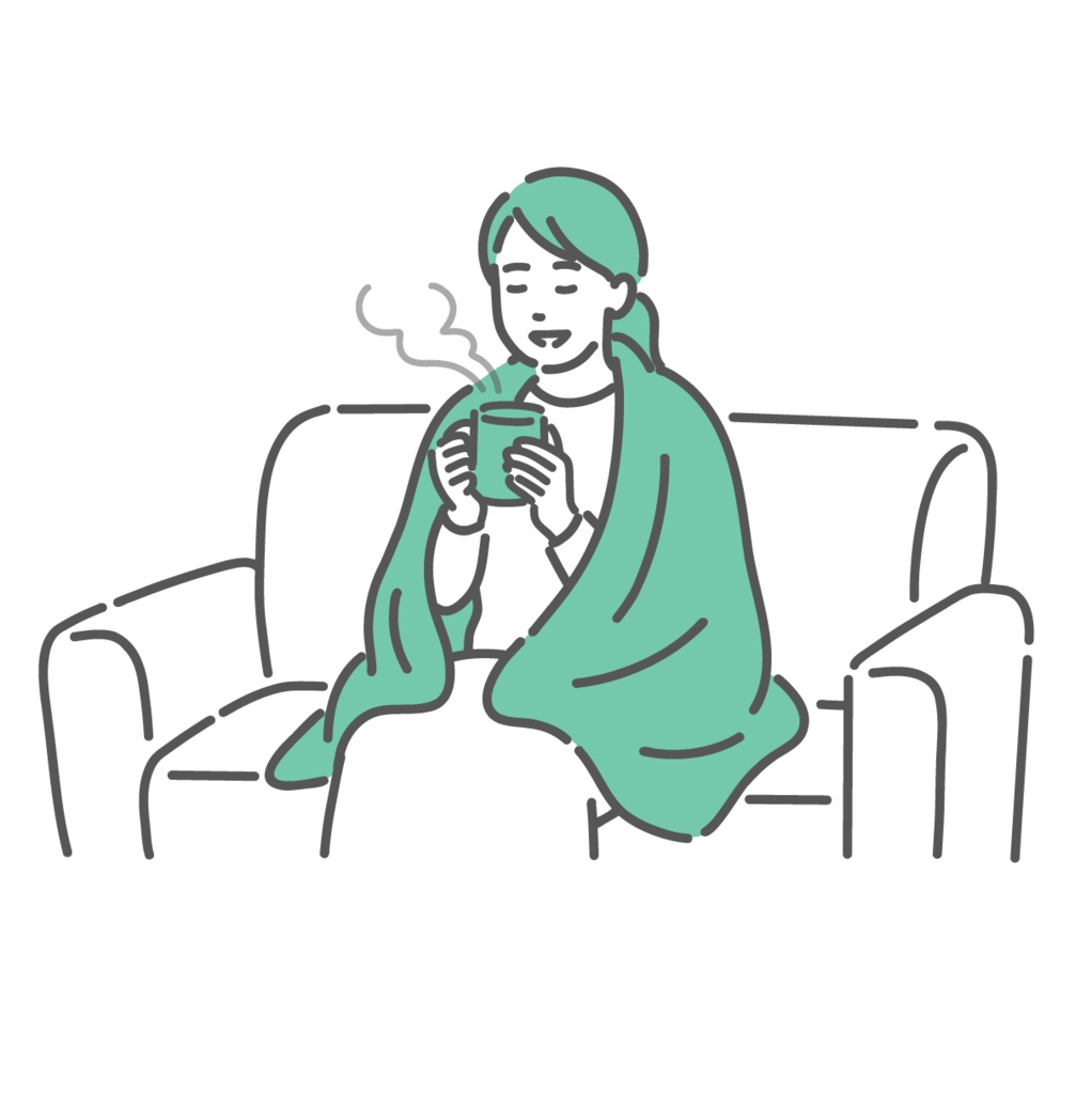 ソファで温かい飲み物を飲む女性のイラスト（温活・リラックス）
