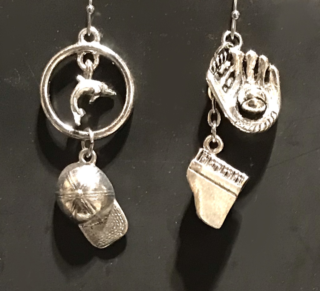 エンポリオのピアス(イヤリング可)