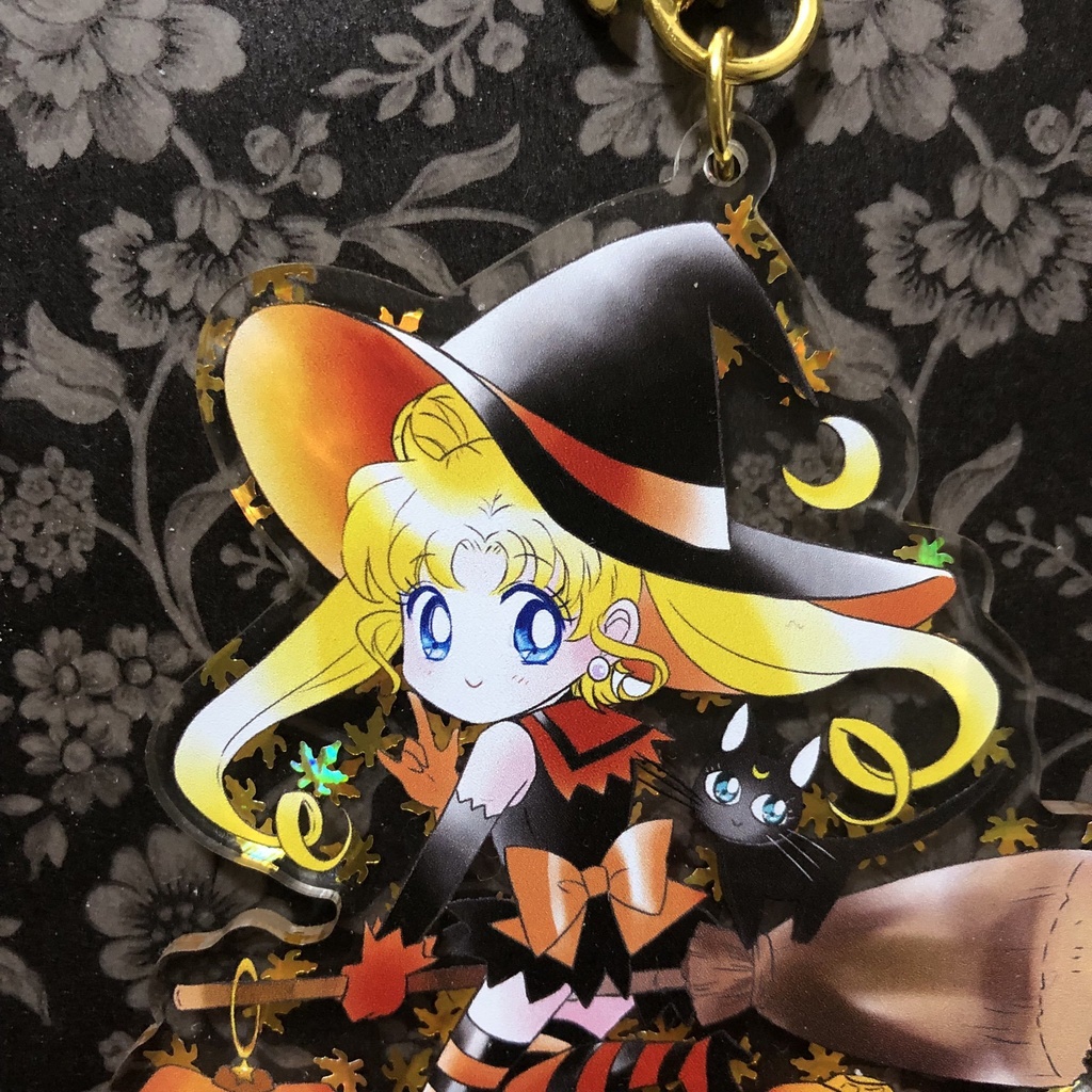 【匿名配送】月野うさぎ(ハロウィン・金色フレーク入り)アクキー【セラムン】