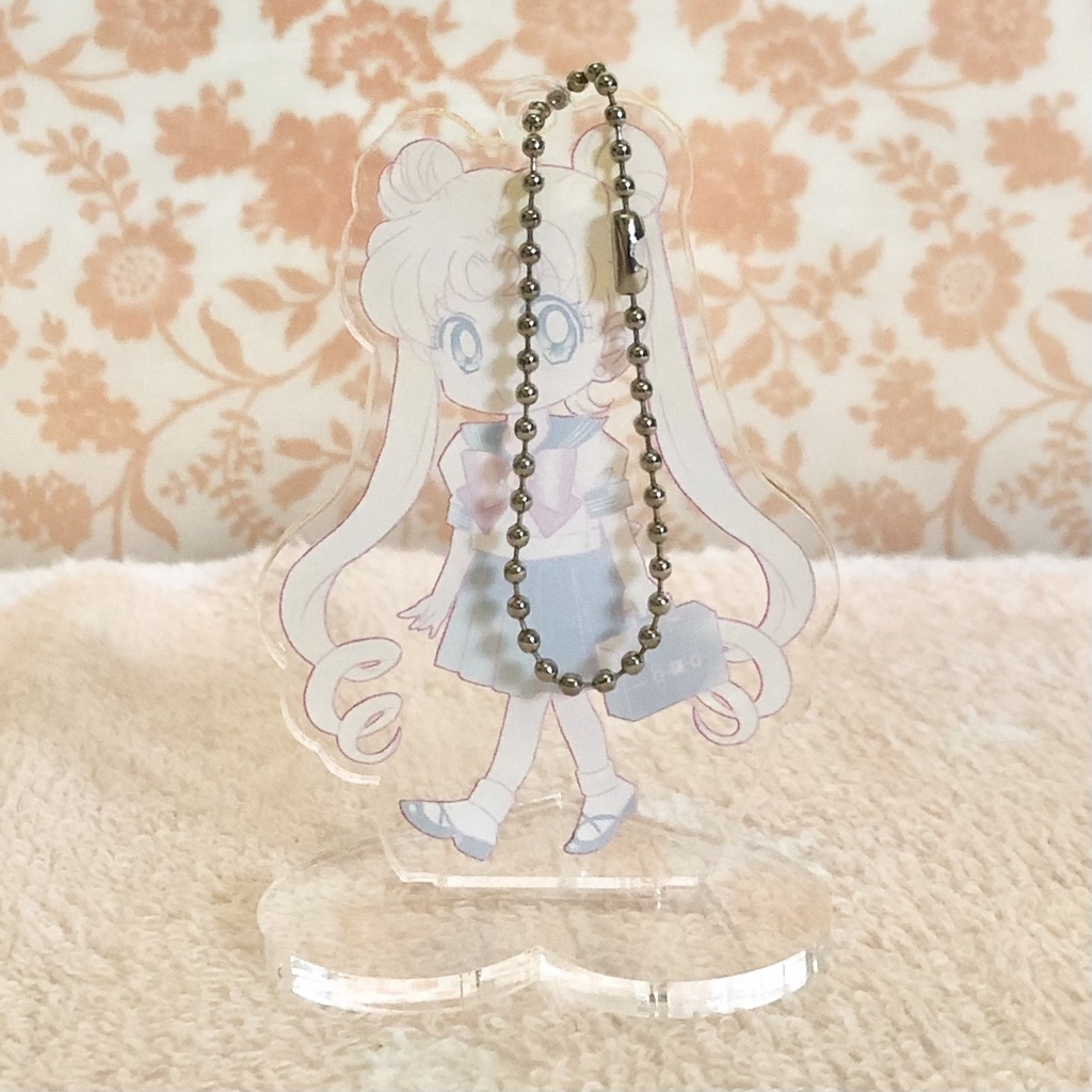 【匿名配送】月野うさぎ(制服姿)アクリルスタンドキーホルダー【セラムン】