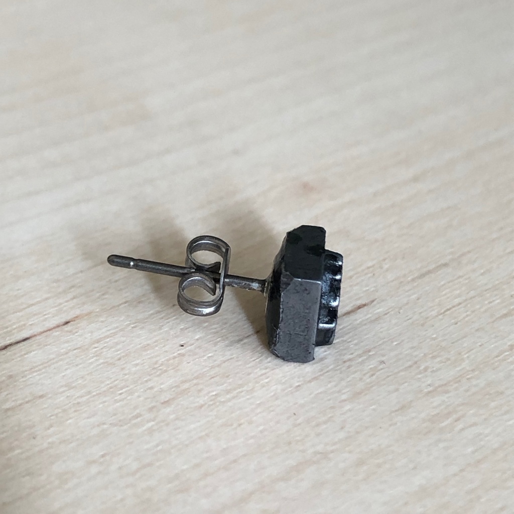 活字ピアス「壽(ことぶき)」