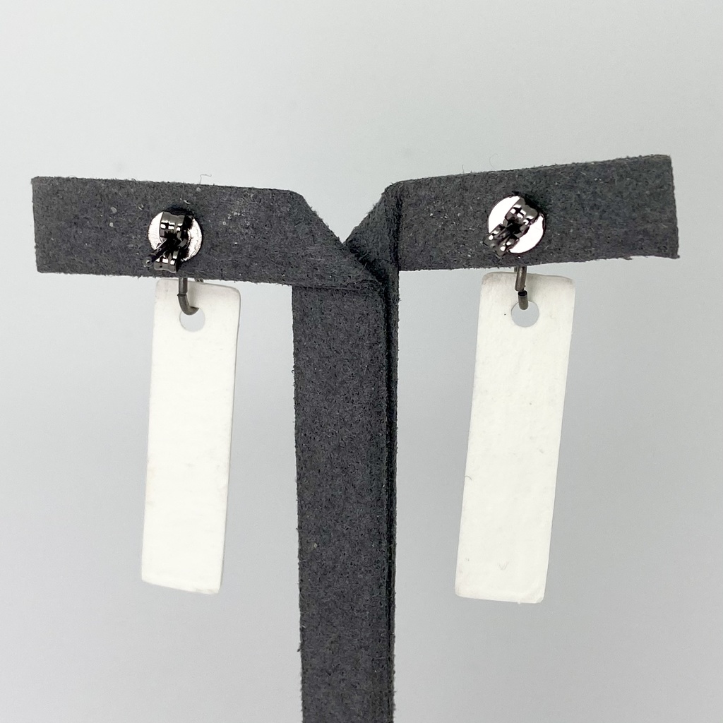 狂喜乱舞するピアス・イヤリング/活版印刷好きな方へ/個性的でインパクトのあるものが好きな方へ