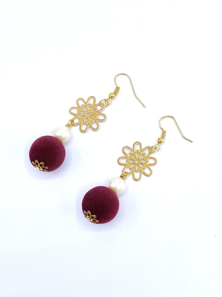 *ビーズピアス*