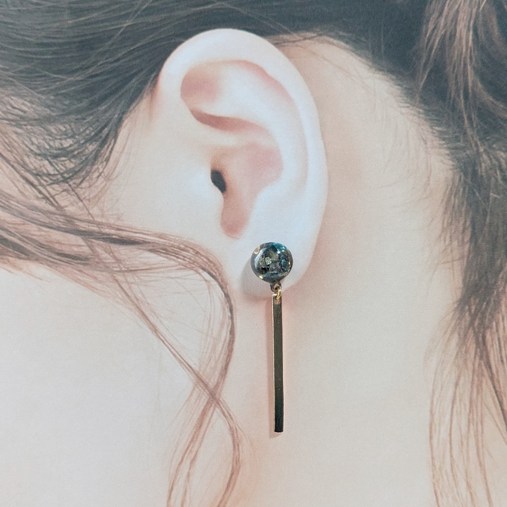 ビスマス鉱石【ピアス】