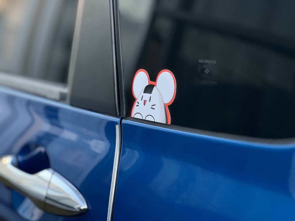 おにぎりネズミのThe Riding Riceballステッカー