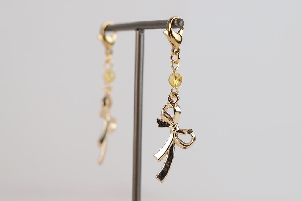 シトリンとリボンのマスクチャーム【金属アレルギー対応】