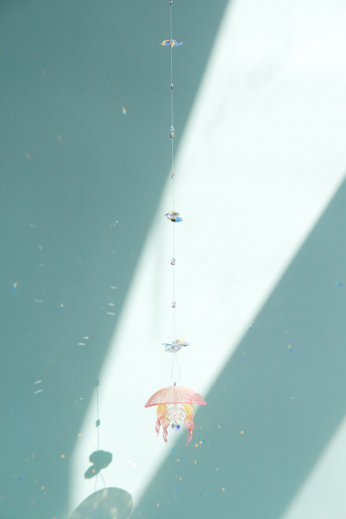 夕焼けミズクラゲのサンキャッチャー