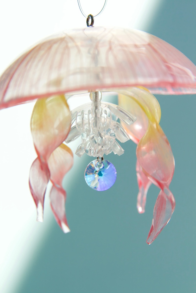 夕焼けミズクラゲのサンキャッチャー