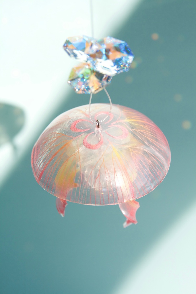 夕焼けミズクラゲのサンキャッチャー