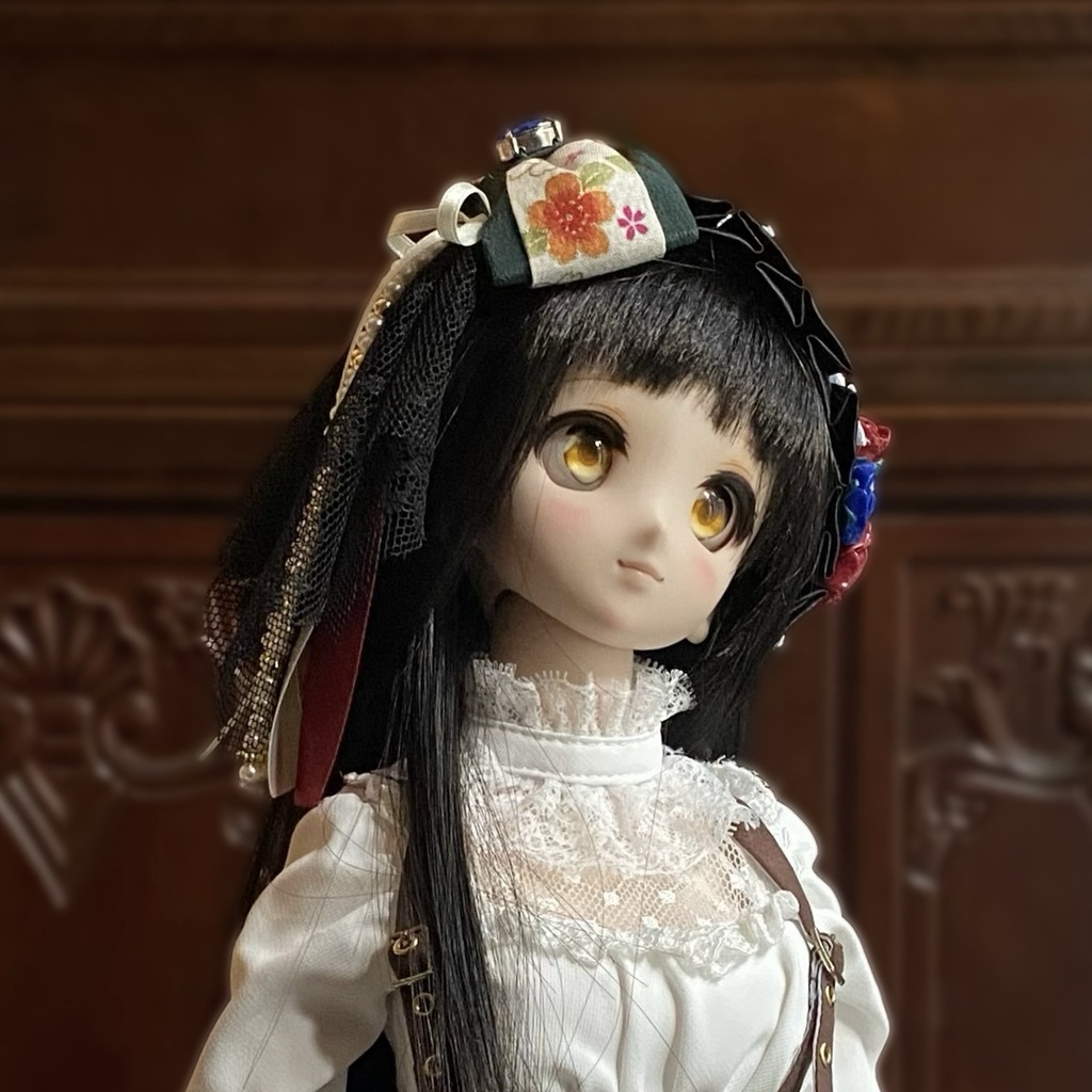 【ドール用】ヘアアクセサリー 黒ヘッドドレス花ブルーストーン