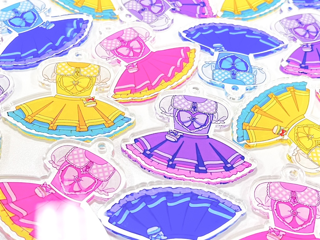 衣装アクリルキーホルダー