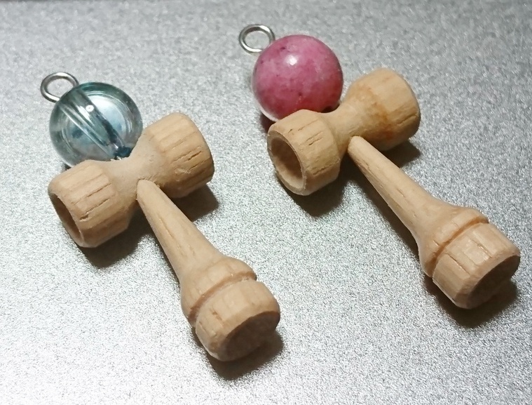 無病息災「お守りミニけん玉」