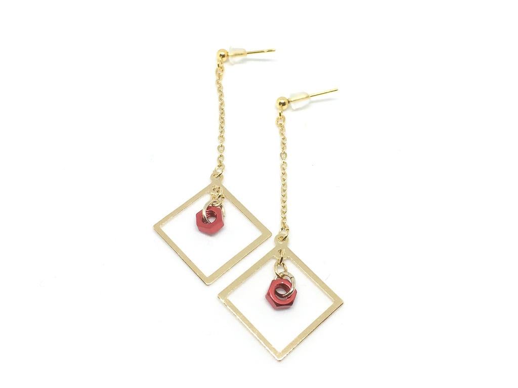 スクエアピアス-M3ナット組み込み