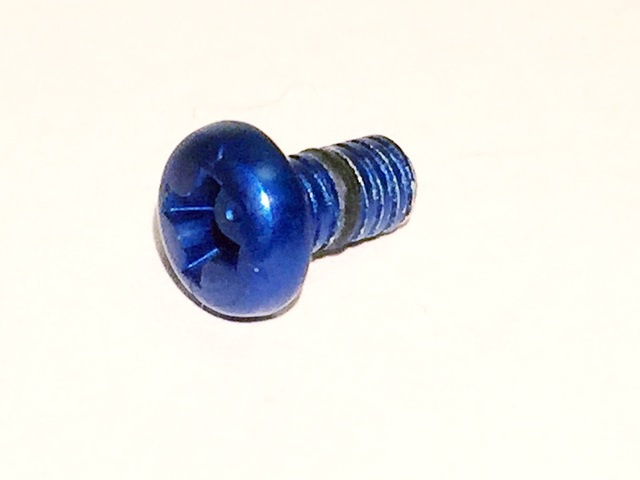 ScrewCapイヤフォンジャックカバーアルミプラス艶消し