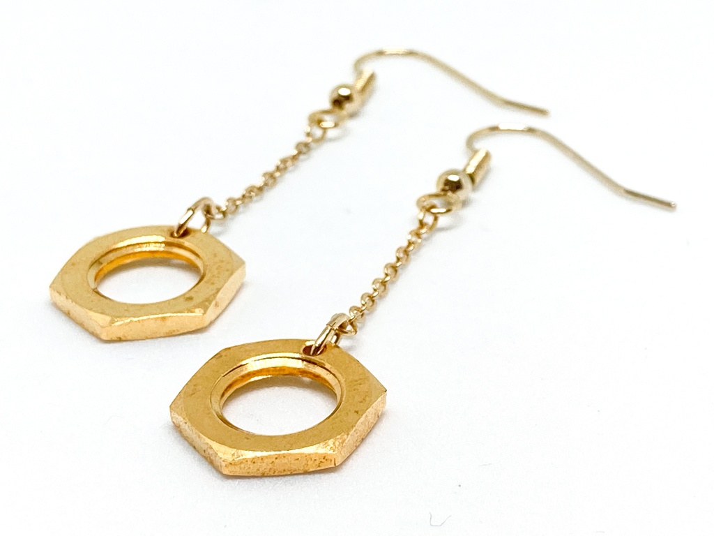 真鍮金メッキナットピアス