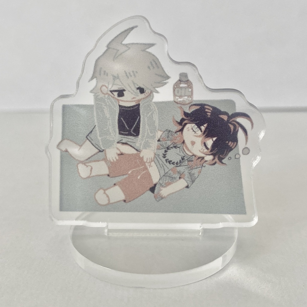 怪しい色と構図のミニアクスタ B6ステッカー