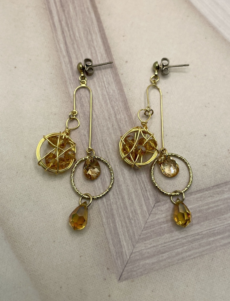 鳥籠の中のトパーズ/ピアス