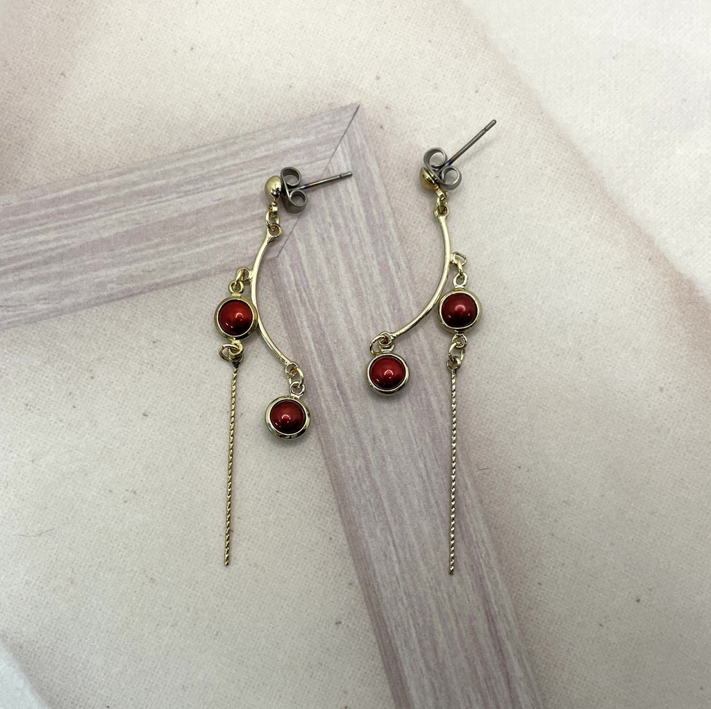 赤の鼓動 ピアス