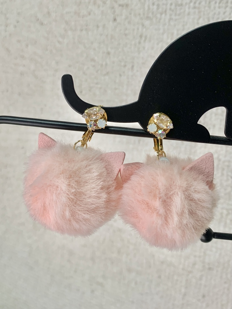 キュルルシルエットファービジューイヤリング