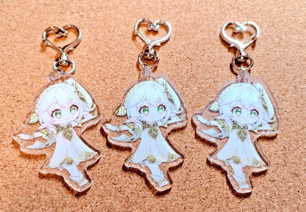 アクリルキーホルダー