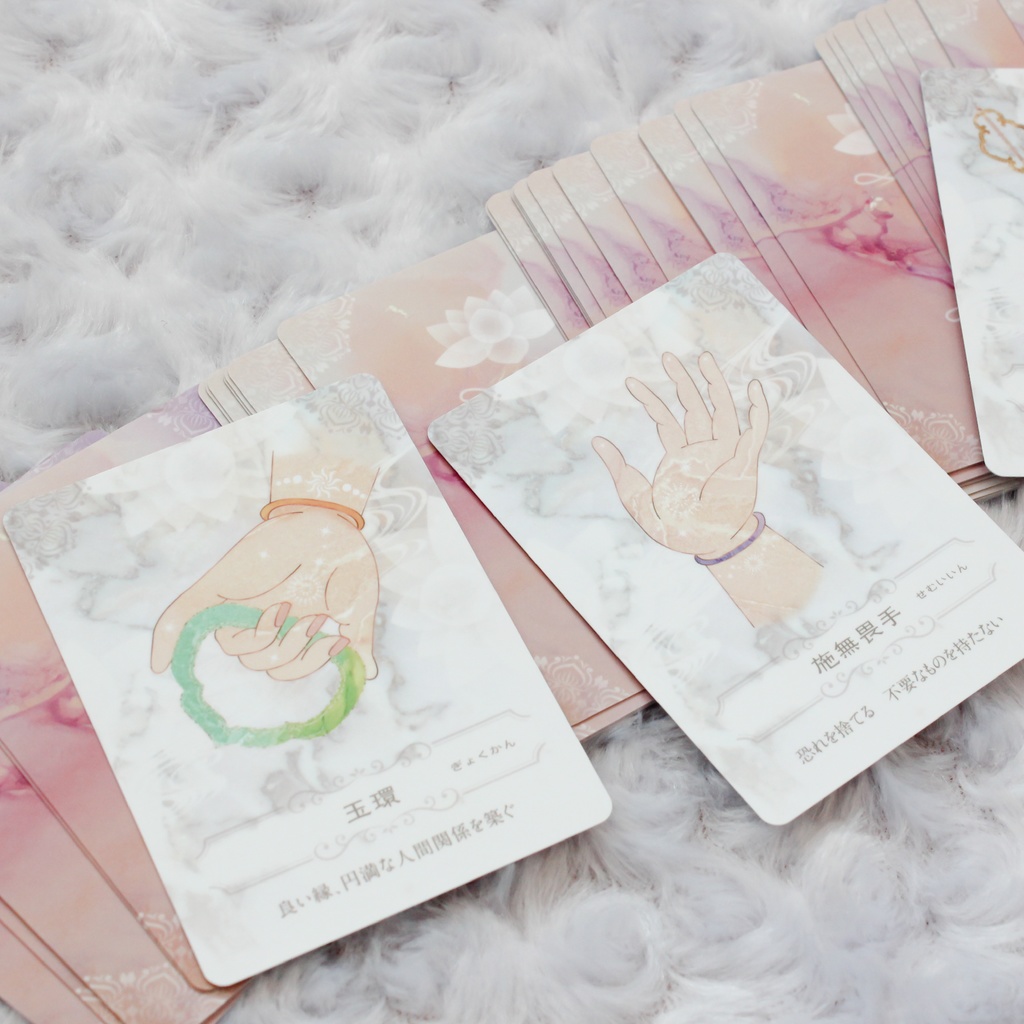 .:+ 蓮瑞光オラクルカード 〜千手観音菩薩による静寂と癒やしのカード〜