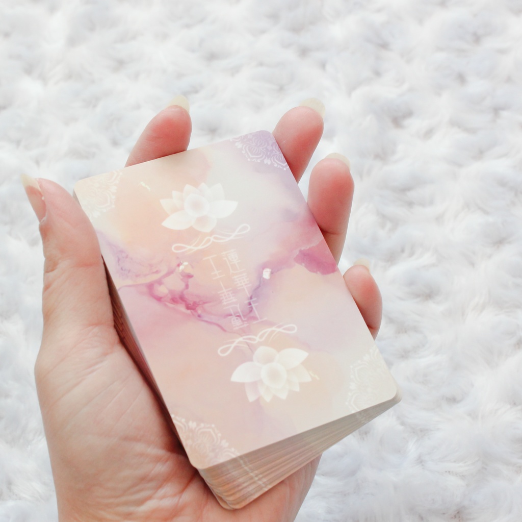 .:+ 蓮瑞光オラクルカード 〜千手観音菩薩による静寂と癒やしのカード〜