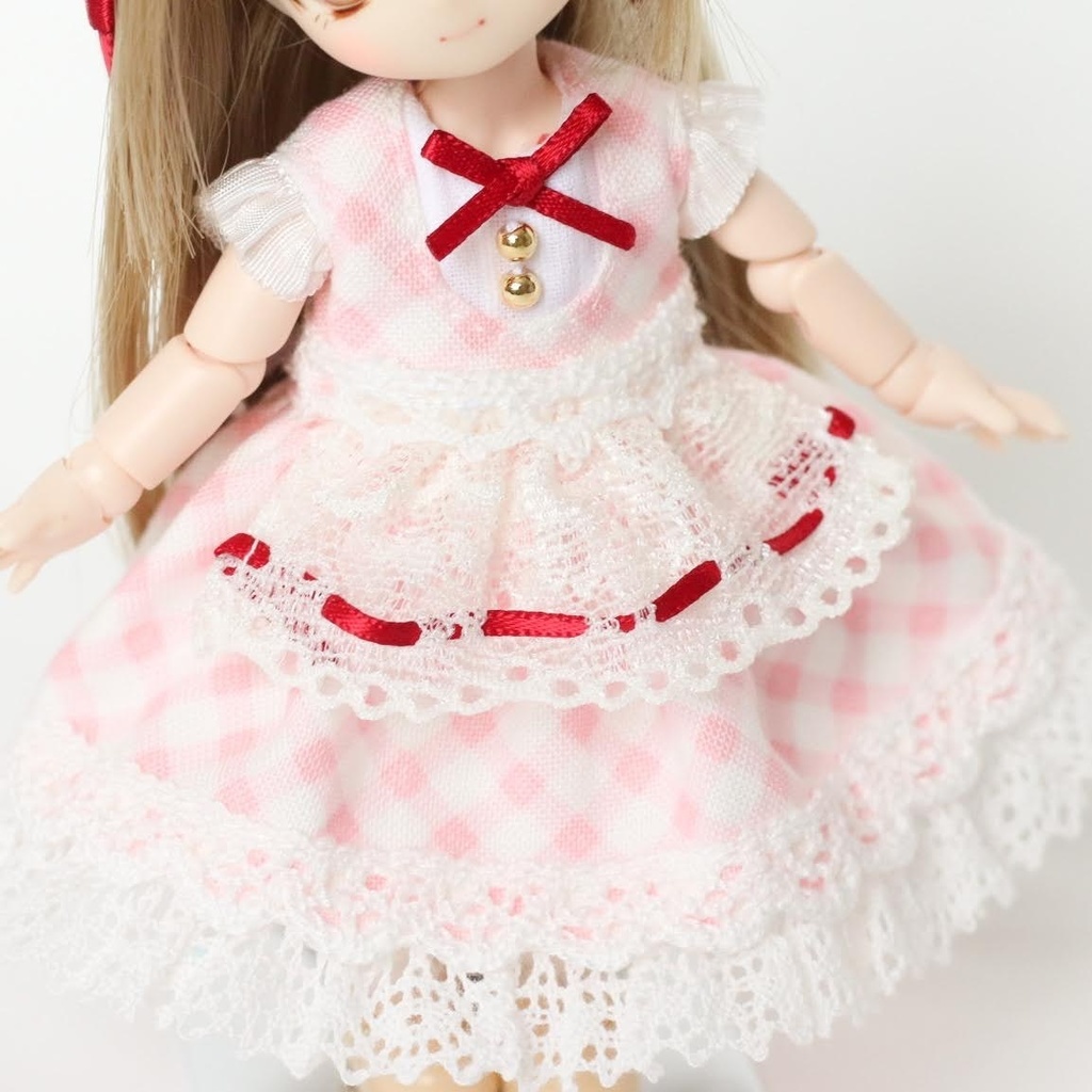 【オビツ11 ・ピコP】ミニエプロン付きワンピース(ピンク×レッド)