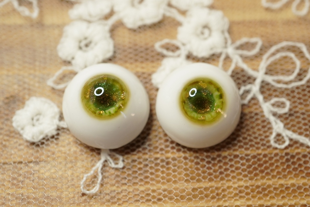 【緑雨の音1407-1】14mm/虹彩7mm