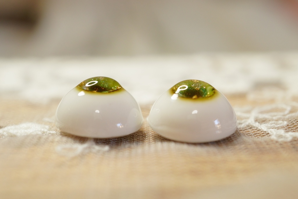 【緑雨の音1407-1】14mm/虹彩7mm