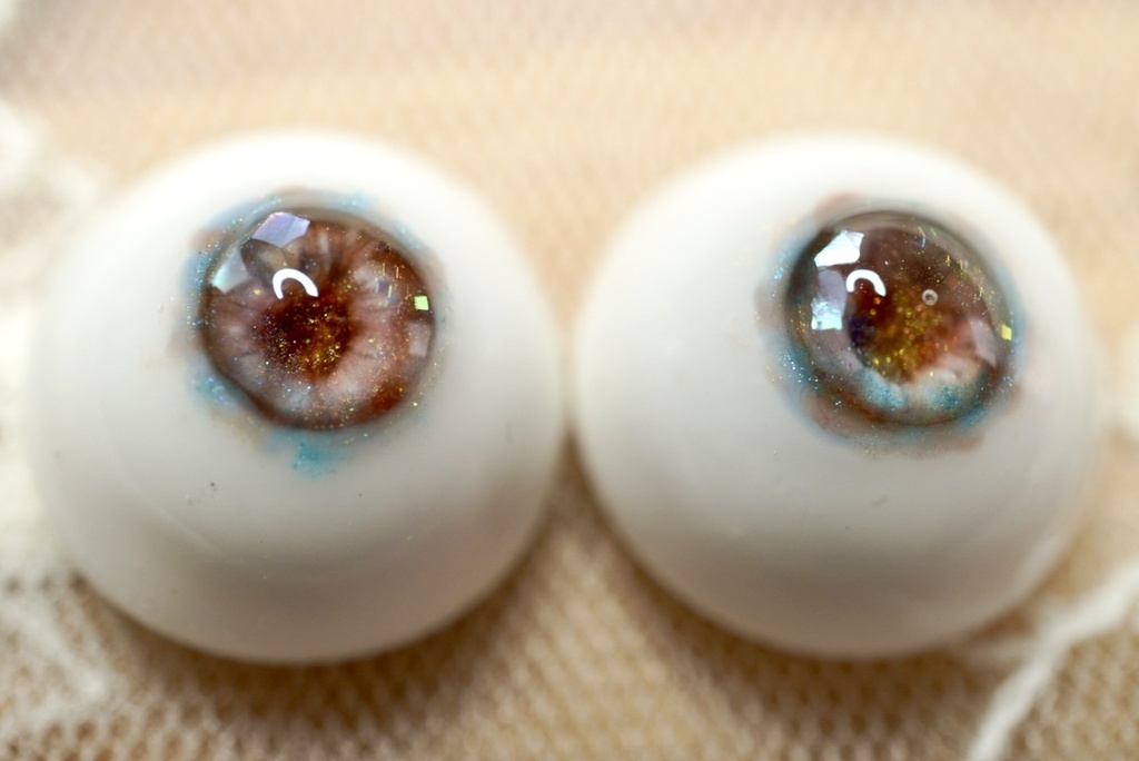 【青磁の午後1606】16mm/虹彩約6mm