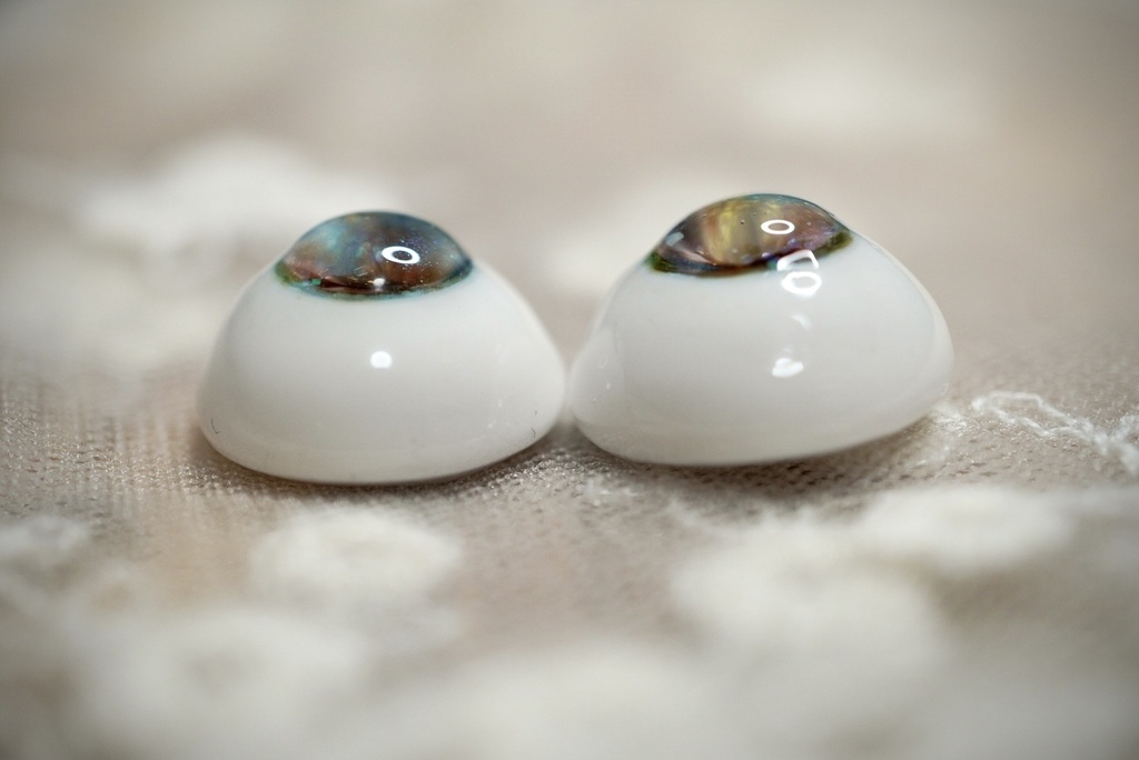 【青磁の午後1608】16mm/虹彩約8mm