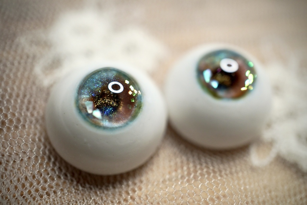 【青磁の午後1608】16mm/虹彩約8mm