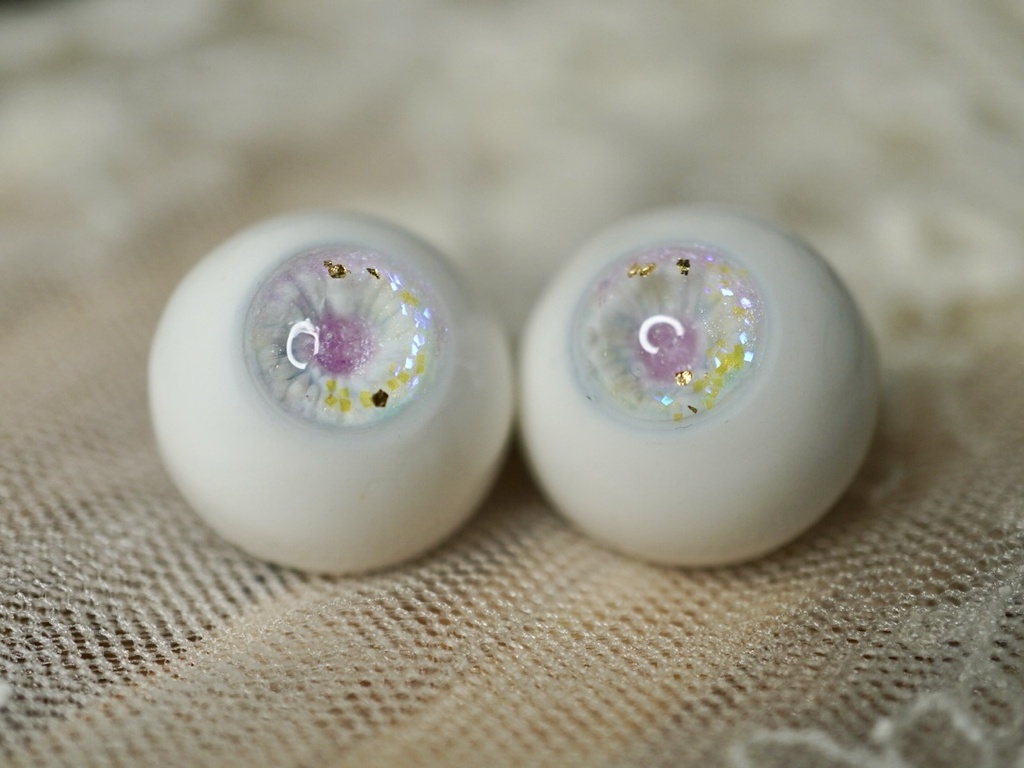  【月白の羽1608】16mm/虹彩約8mm