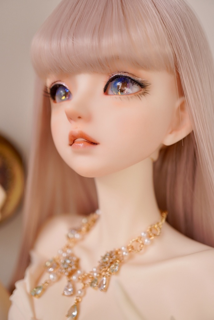 【瑠璃に撫子1608】16mm/虹彩約8mm
