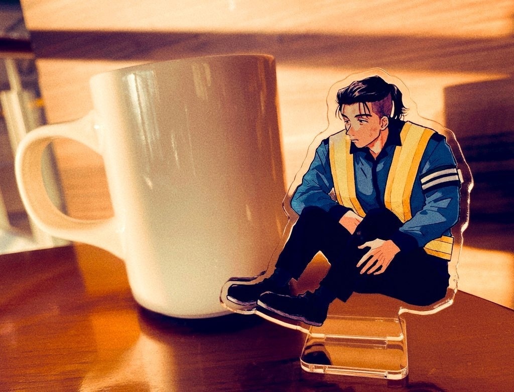 アクリル座ってるさわべクン