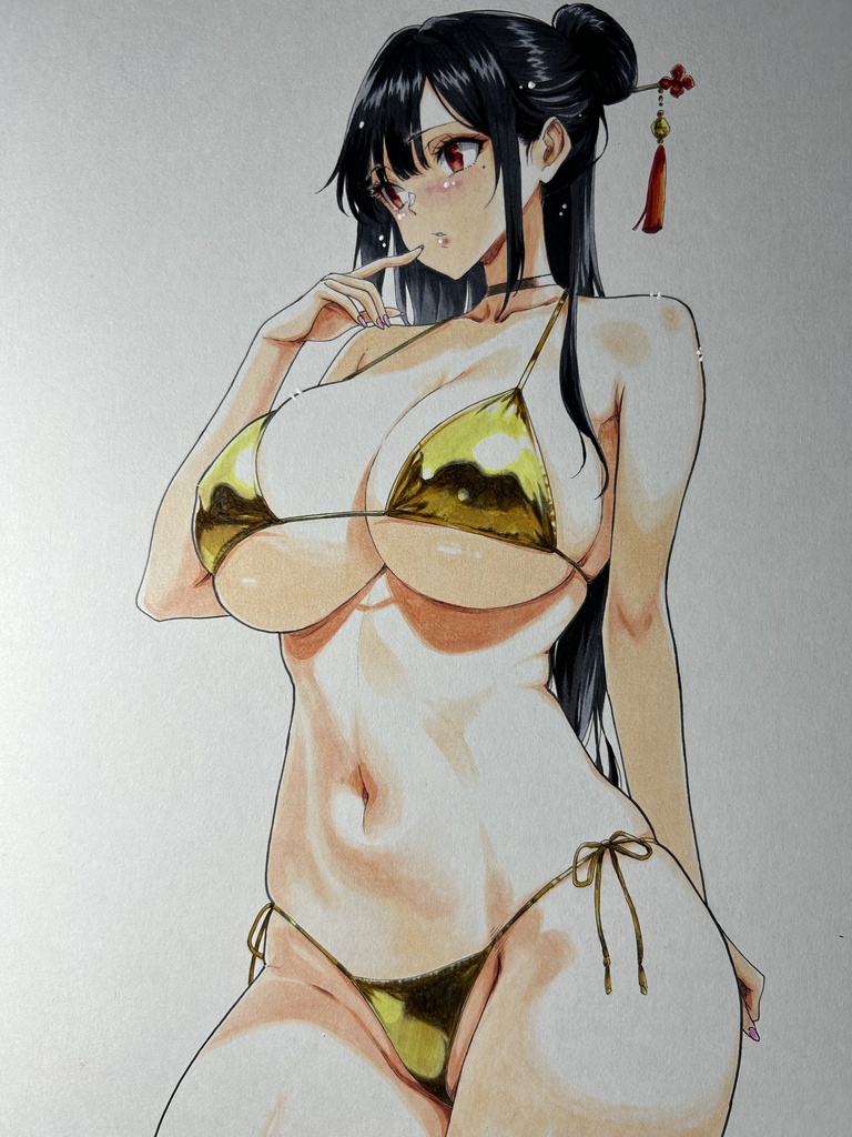 双葉　金ビキニ