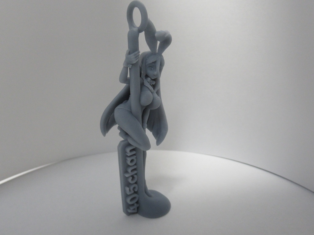 兎美ショーコさんポールフィギュア