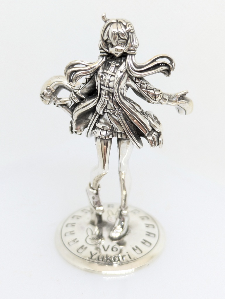 1/35ゆかりさんV6シルバーフィギュア