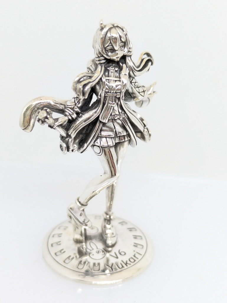 1/35ゆかりさんV6シルバーフィギュア