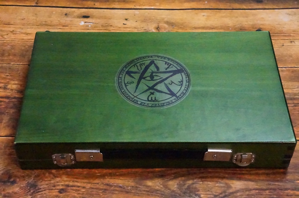 【クトゥルフ神話】エルダーサインステッカー(ブラック)